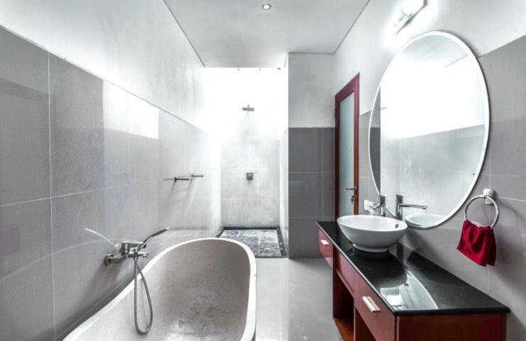 Villa Angel 2 - Canggu Shortcut, Staff Included Bagian luar foto